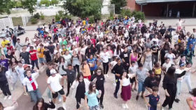 Flash Mob 2022 : Happy by Main clg.jean_zay_grenoble channel