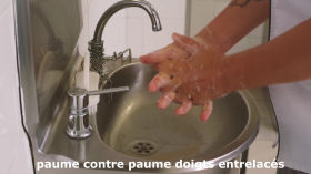 Le lavage des mains by Lycée Professionnel A. CAMUS - Firminy